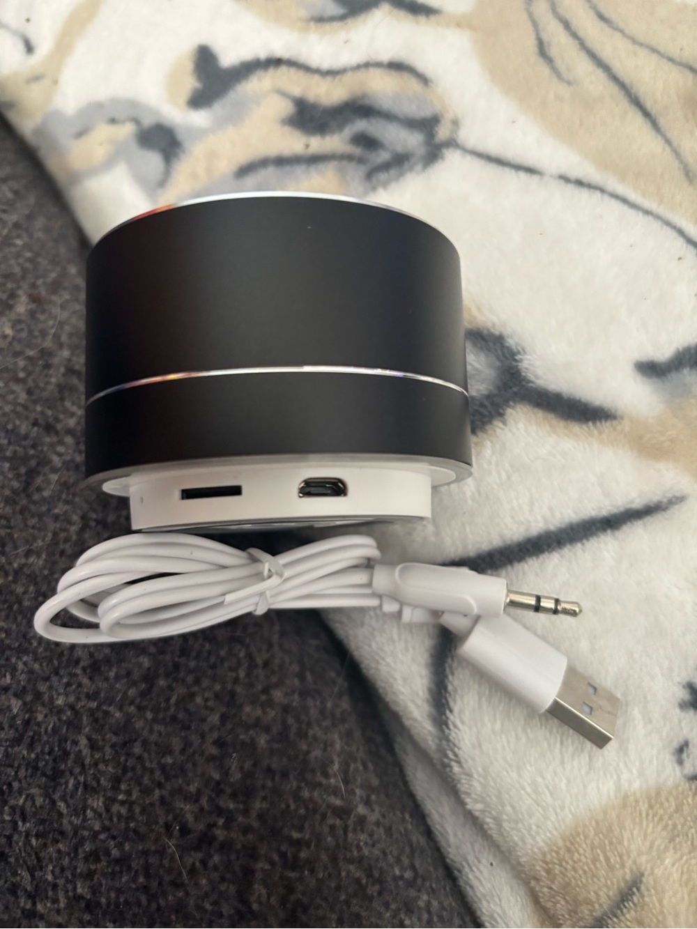 Jackpot Mini Portable Bluetooth Speaker — Black - Picture 5 of 6